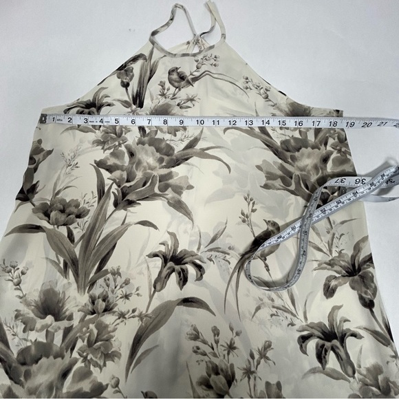 2 for$15 LOFT Monochrome Floral Camisole Size M - Picture 4 of 10